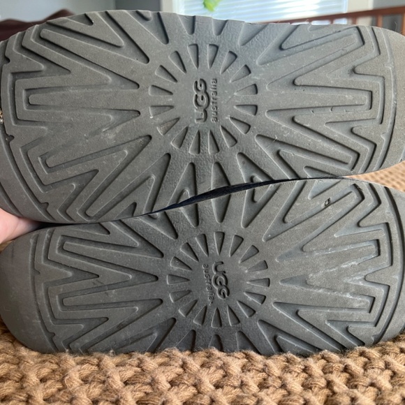 UGG Women's Cardy Classic Knit Tall Gray Sweater Boots in Size 9 - Picture 3 of 8